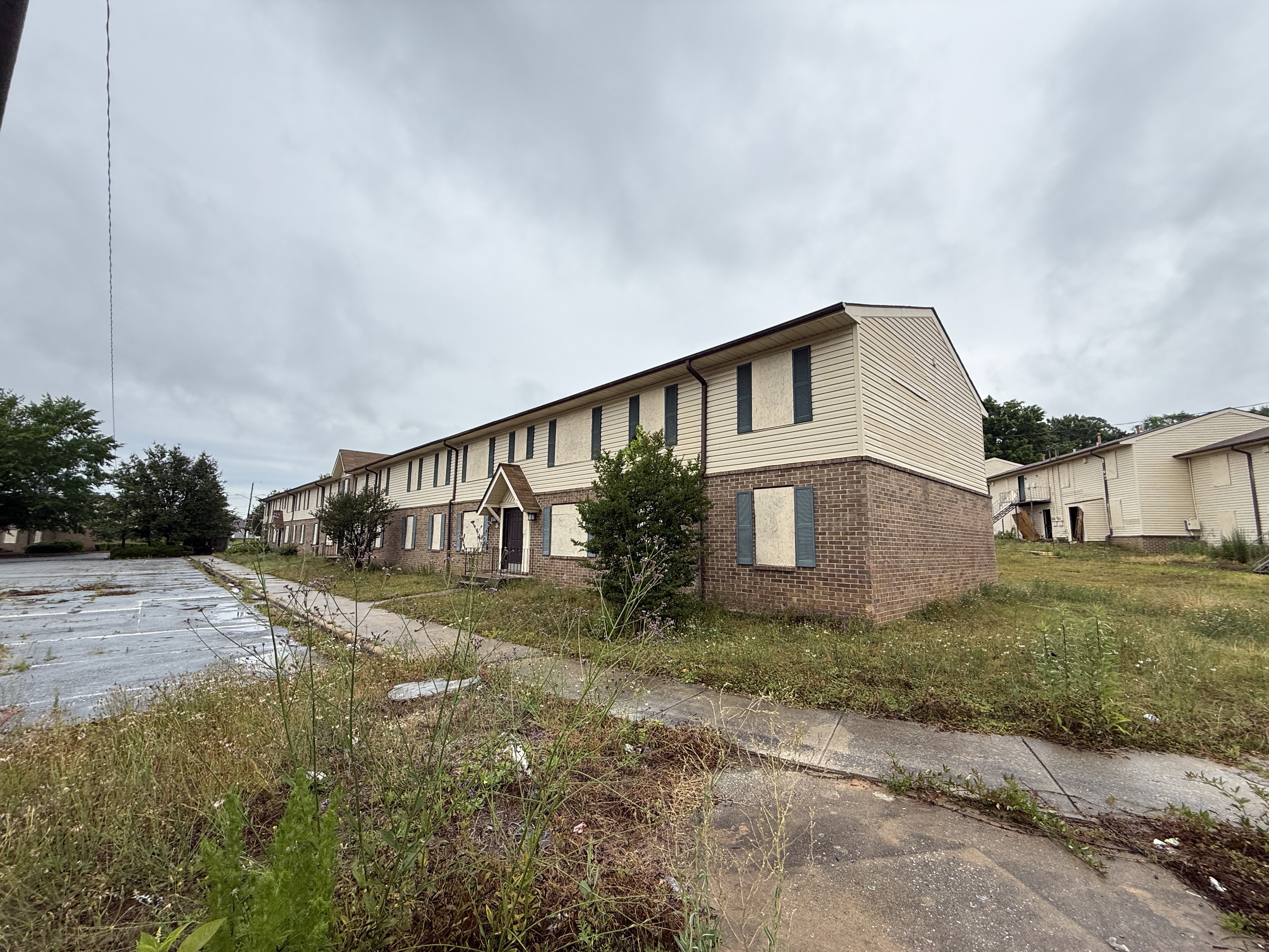 Columbus complex before - unsecured entry points