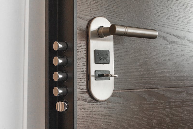 Door lock and key