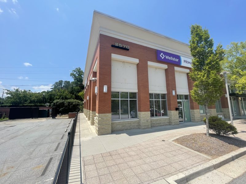 Storefront walkway and elevation on a multi tenant commercial property