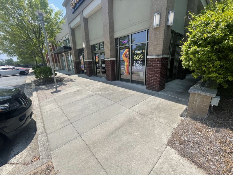 Storefront walkway and elevation on a multi tenant commercial property