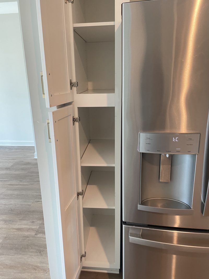 Make ready interior on a multifamily unit turn